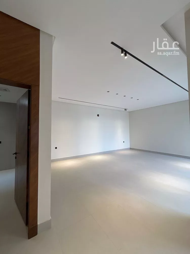 فيلا للبيع في شارع محمد بن هبة الله, حي المهدية, مدينة الرياض, منطقة الرياض صورة 5