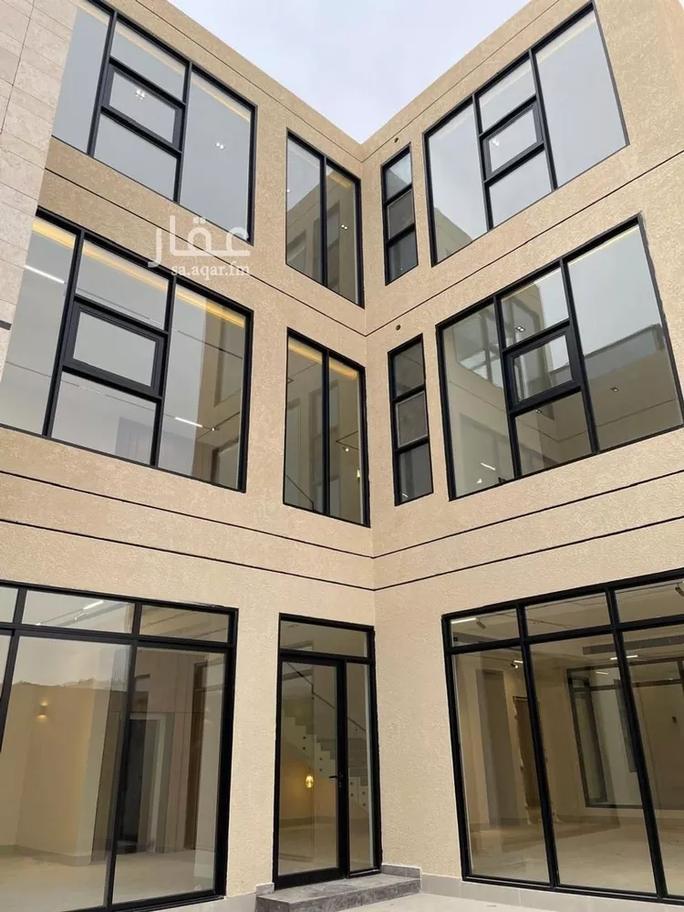 Villa for Sale in Riyadh Al Mahdiyah صورة 4