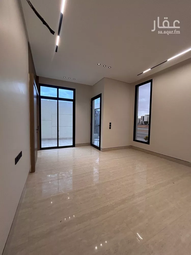 فيلا للبيع في شارع محمد بن أبي بكر القيم, حي المهدية, مدينة الرياض, منطقة الرياض صورة 4