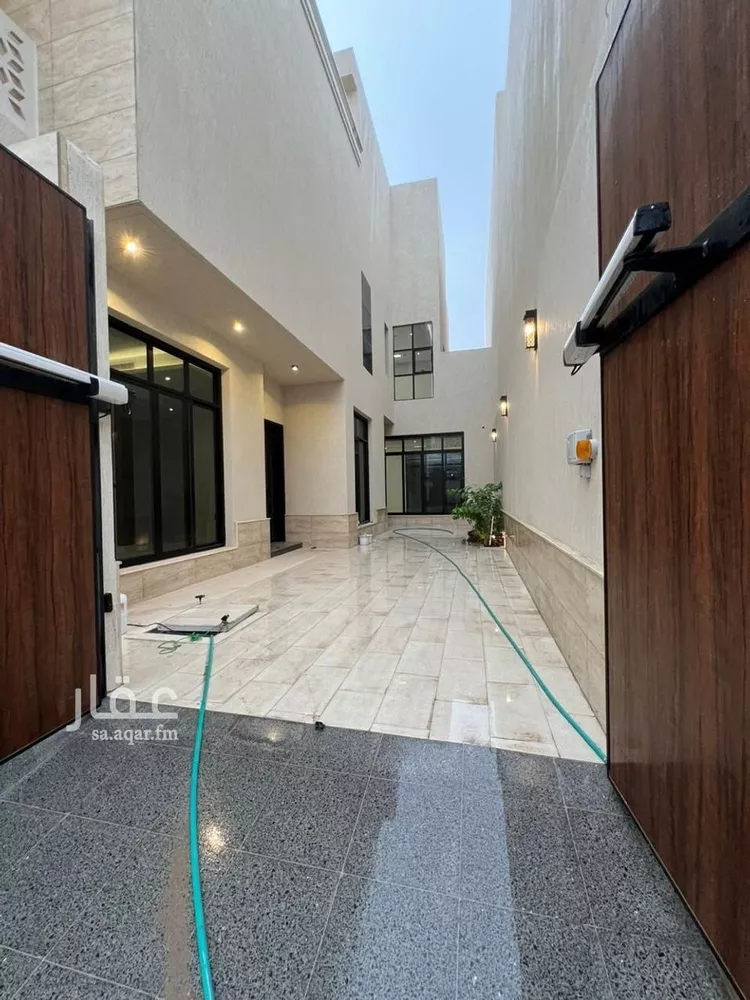 Villa for Sale in Riyadh Al Mahdiyah صورة 3