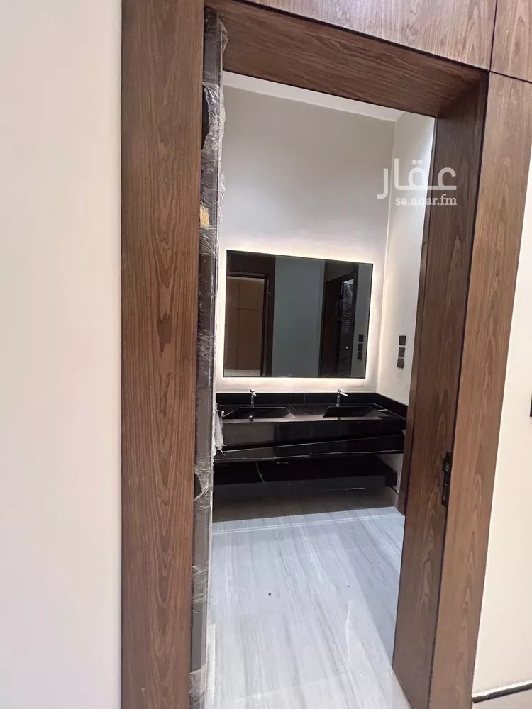 فيلا للبيع في شارع إسماعيل بن أبي الغنائم, حي المهدية, مدينة الرياض, منطقة الرياض صورة 5