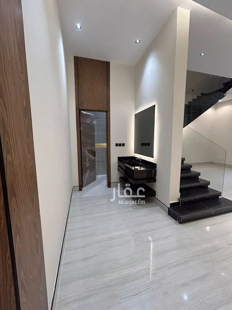 فيلا للبيع في شارع المظفر بن النموذج, حي المهدية, مدينة الرياض, منطقة الرياض 7