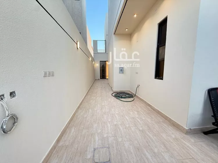 Villa for Sale in Riyadh Al Mahdiyah صورة 3