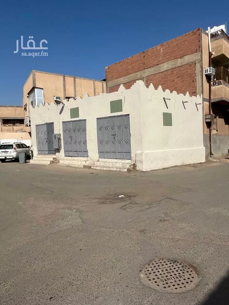 مستودع للإيجار في شارع عبداللَه بن عبدالرحمن النوفلي ، حي الظاهرة ، المدينة المنورة ، منطقة المدينة المنورة