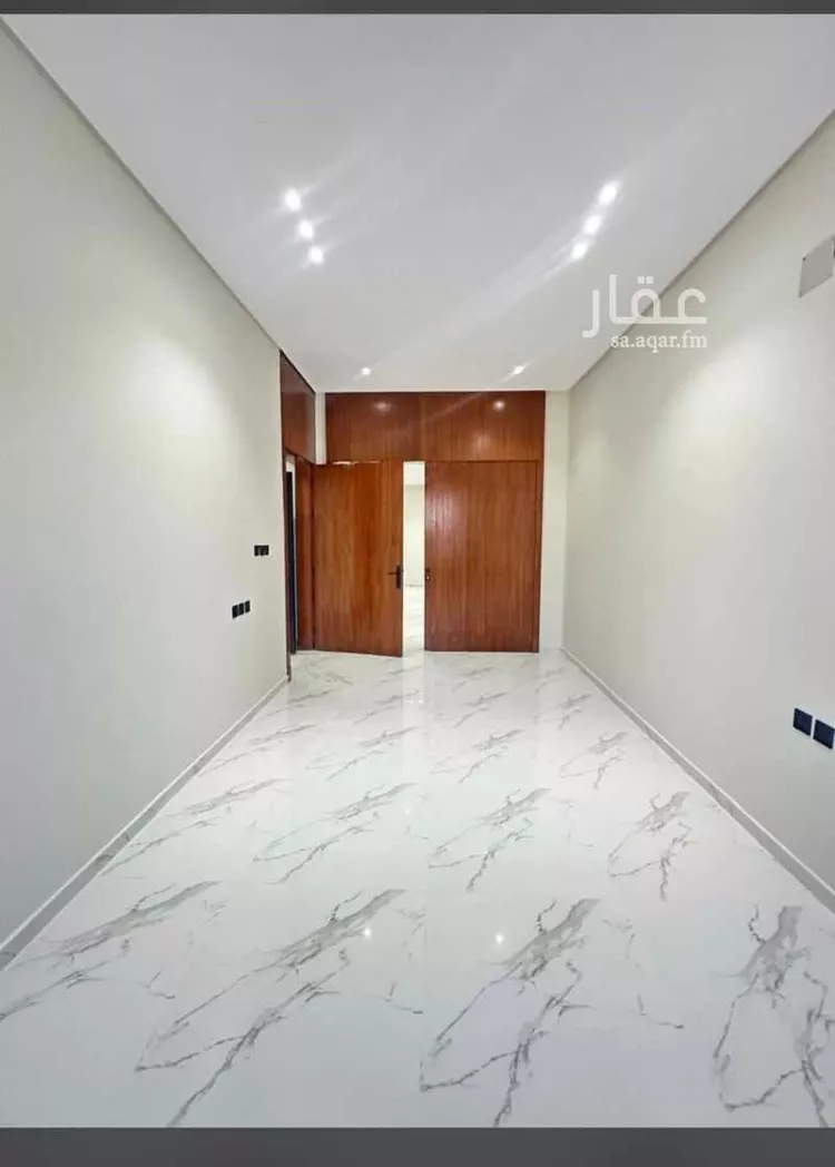 Floor for Sale in Riyadh Al Hazm 18