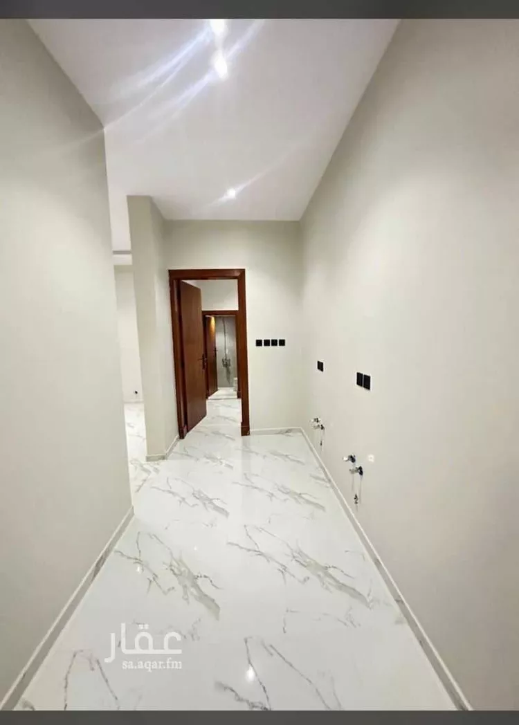 Floor for Sale in Riyadh Al Hazm 9