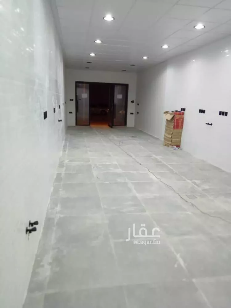 محل للبيع في طريق ابي بكر الصديق ، حي المرسلات ، الرياض ، منطقة الرياض