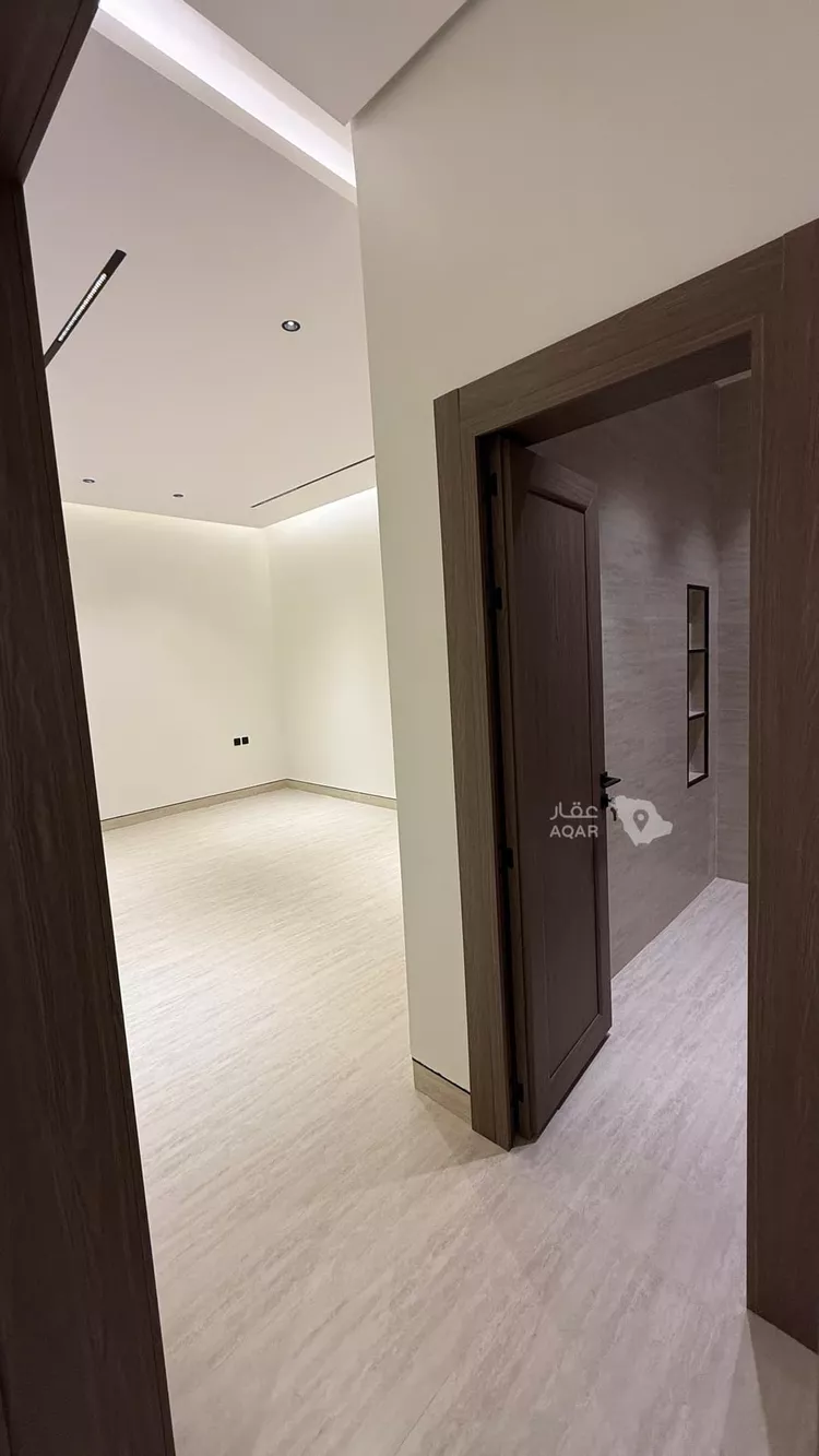 Floor for Sale in Riyadh Ar Rawabi 3