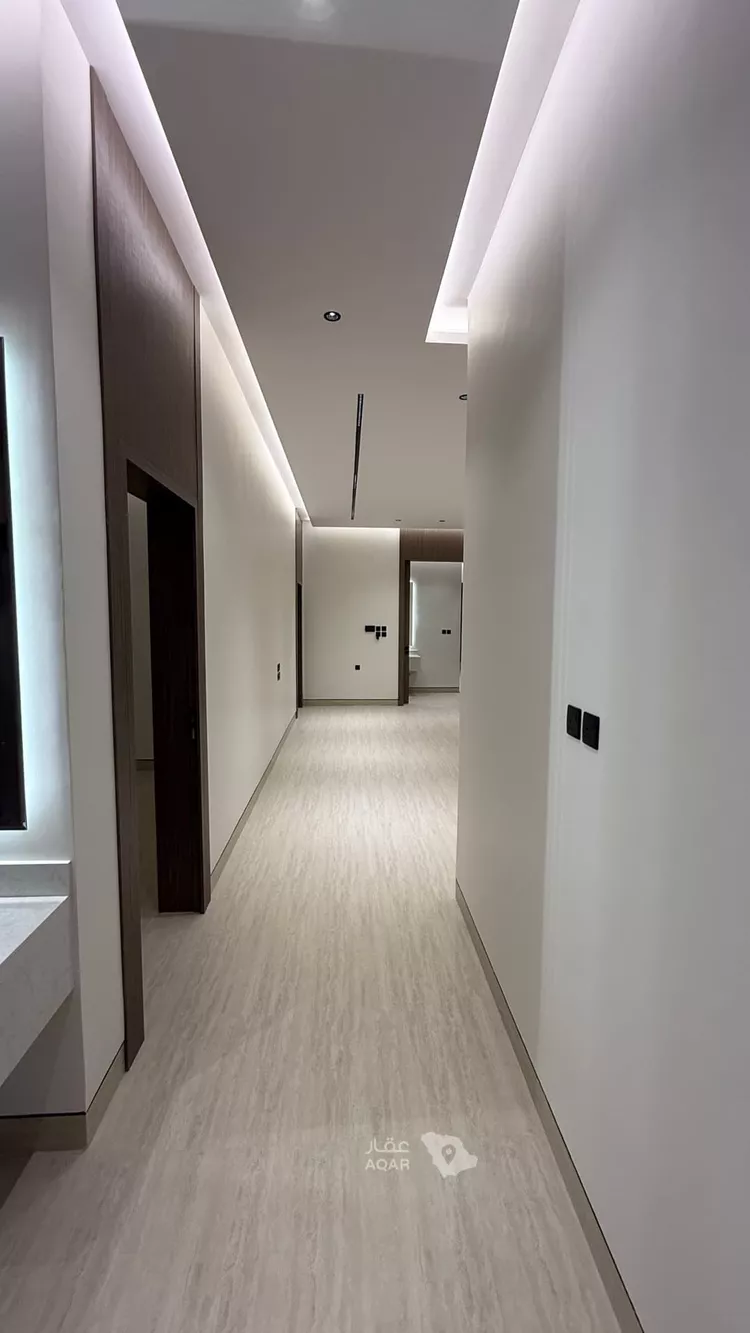 Floor for Sale in Riyadh Ar Rawabi 7