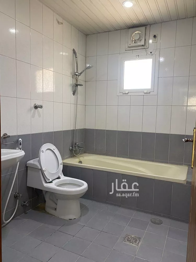 شقة للإيجار في شارع المراح, حي الحمراء, مدينة الخبر, المنطقة الشرقية 6