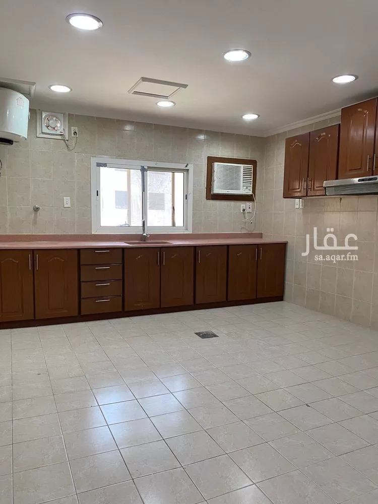 شقة للإيجار في شارع المراح, حي الحمراء, مدينة الخبر, المنطقة الشرقية 7