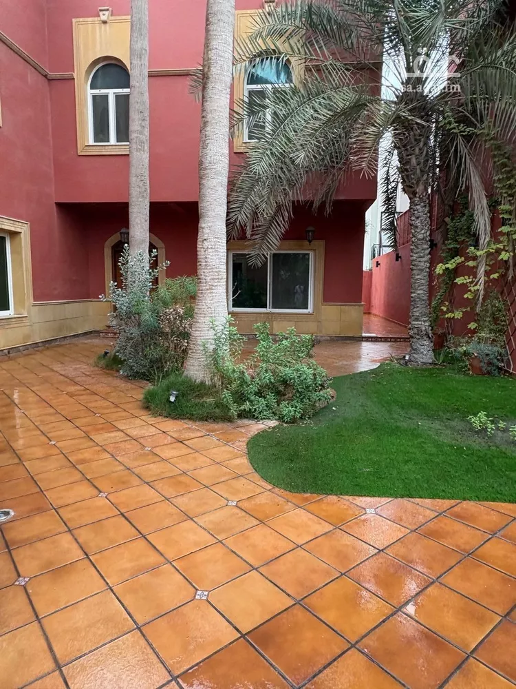 فيلا للبيع في شارع ابراهيم الدينوري, حي الدوحة الجنوبية, مدينة الظهران, المنطقة الشرقية صورة 2