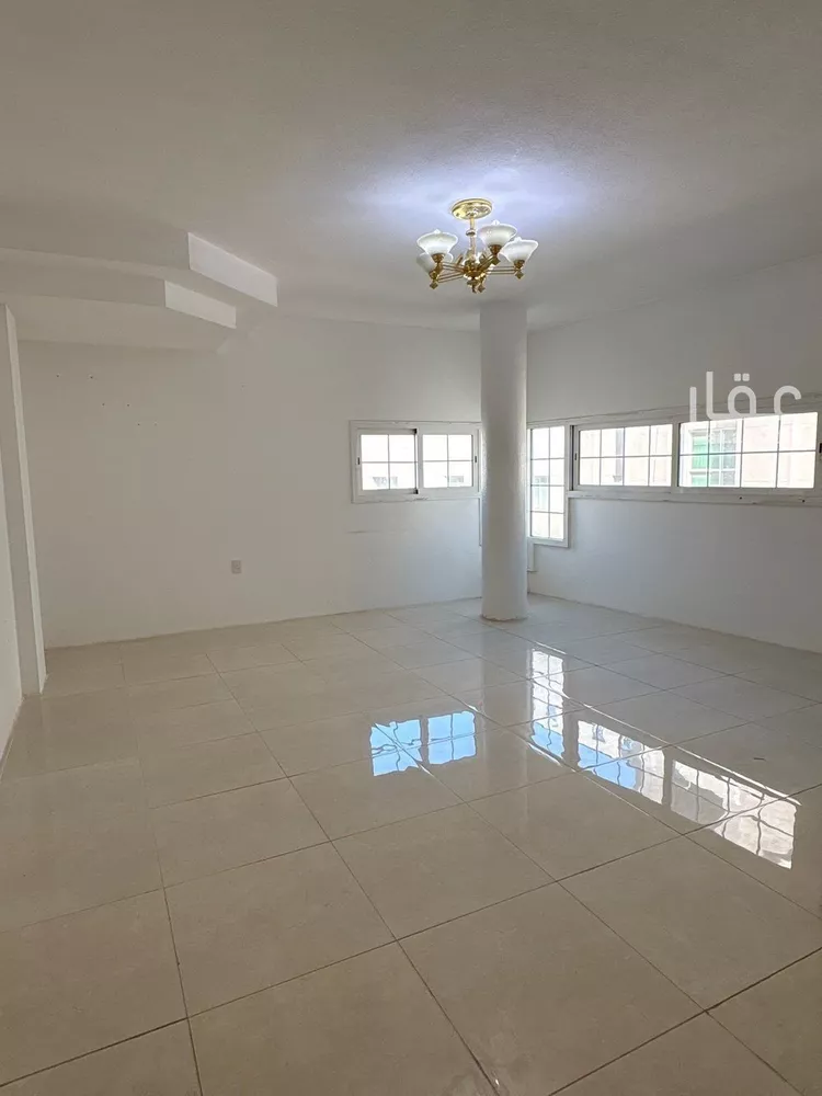 عمارة للإيجار في شارع الامير محمد ابن نايف ابن عبدالعزيز, حي البندرية, مدينة الخبر, المنطقة الشرقية صورة 2