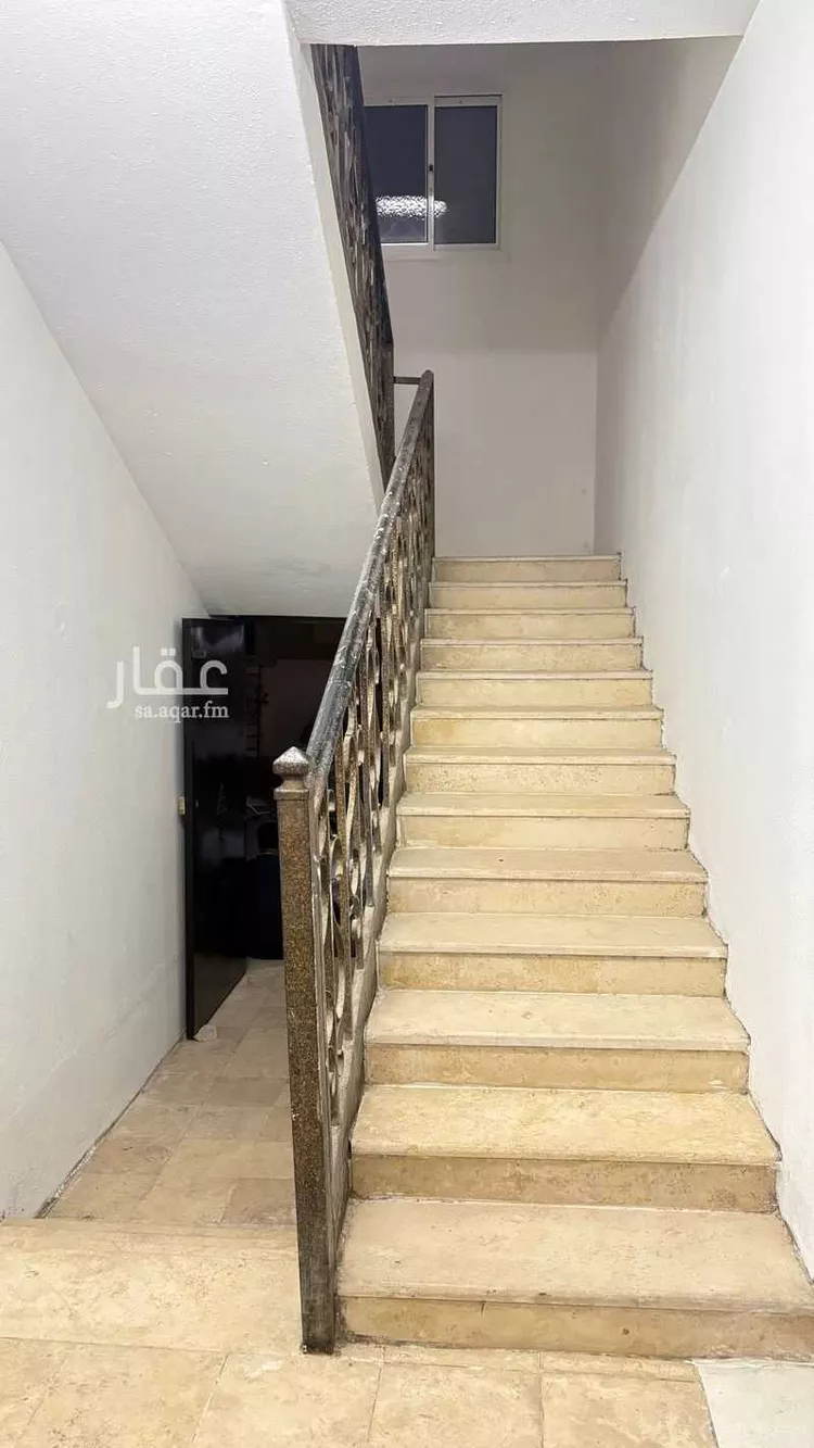 عمارة للبيع في شارع رغدان, حي ثليم, مدينة الرياض, منطقة الرياض صورة 4