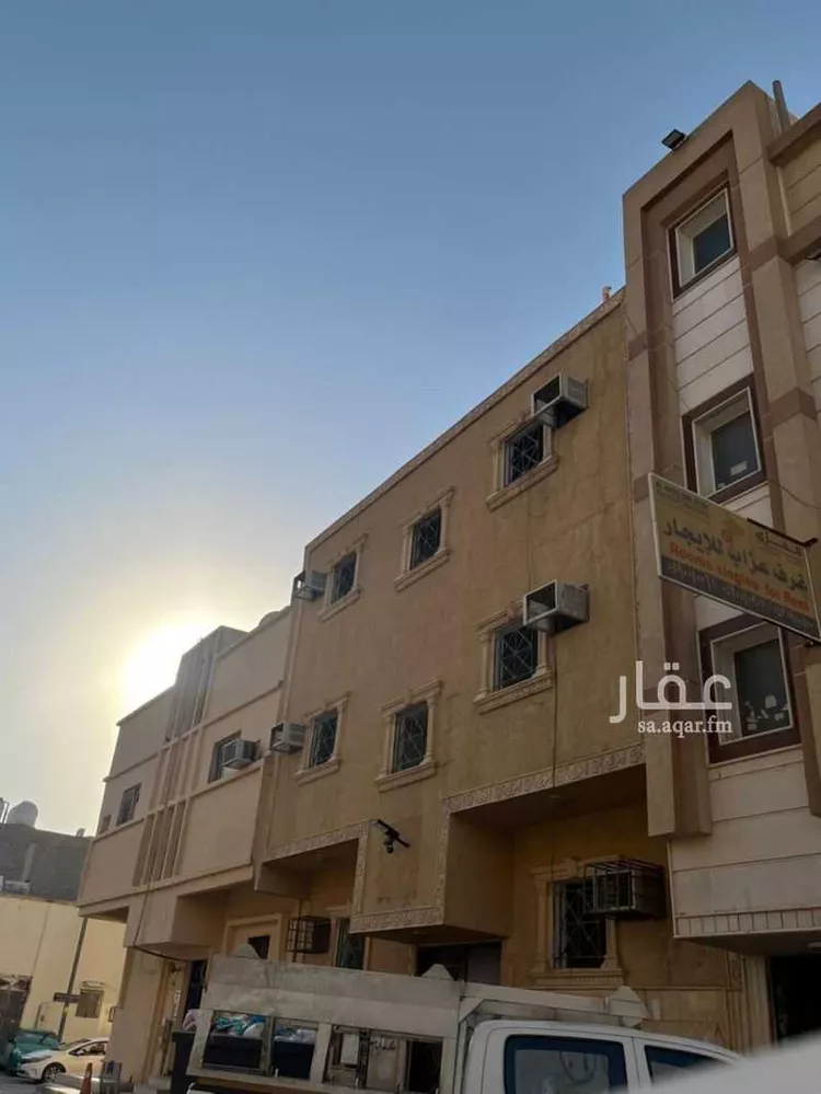 عمارة للإيجار في شارع ابراهيم بن السديد, حي ثليم, مدينة الرياض, منطقة الرياض صورة 3