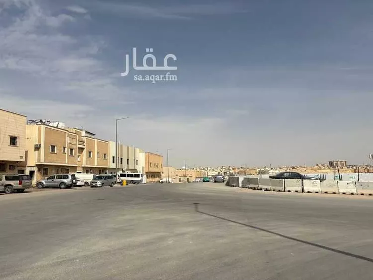عمارة للبيع في شارع النفل, حي العزيزية, مدينة الرياض, منطقة الرياض صورة 3