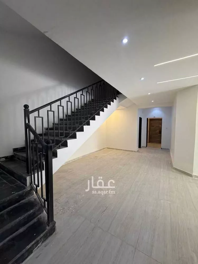 عمارة للبيع في شارع عجمان, حي الدار البيضاء, مدينة الرياض, منطقة الرياض 7