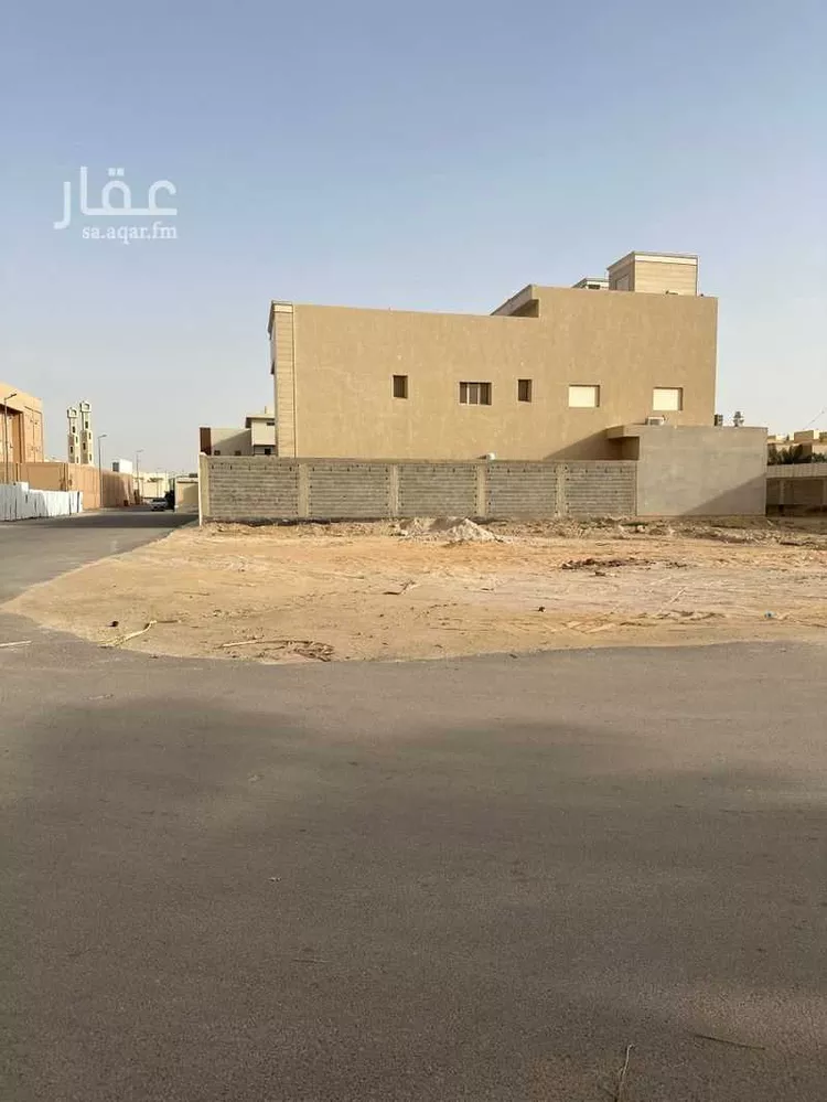 أرض للبيع في شارع محمد بن عمر بن القرشي, حي الريان, مدينة بريدة, منطقة القصيم