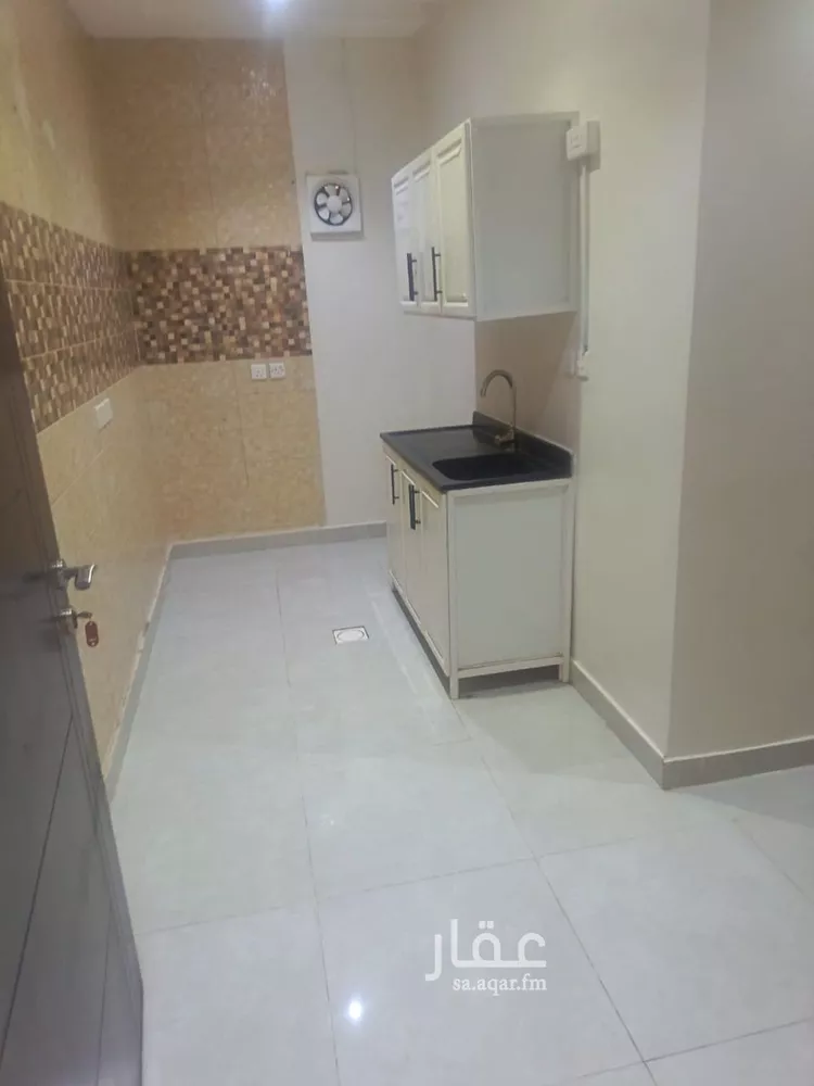 شقة للإيجار في شارع محايل, حي الوادي, مدينة الرياض, منطقة الرياض صورة 2