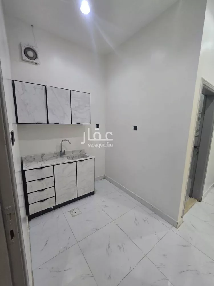 شقة للإيجار في شارع جبير بن الحويرث, حي النسيم الشرقي, مدينة الرياض, منطقة الرياض صورة 3