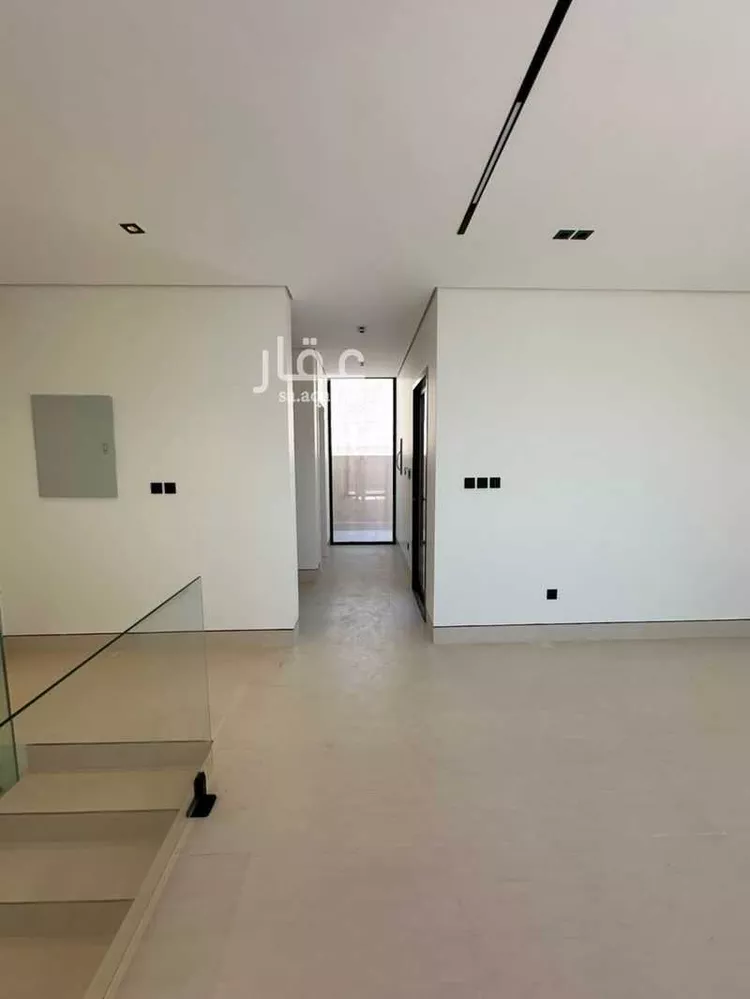 فيلا للبيع في شارع احمد بن اصبغ, حي الصفاء, مدينة الرياض, منطقة الرياض 9
