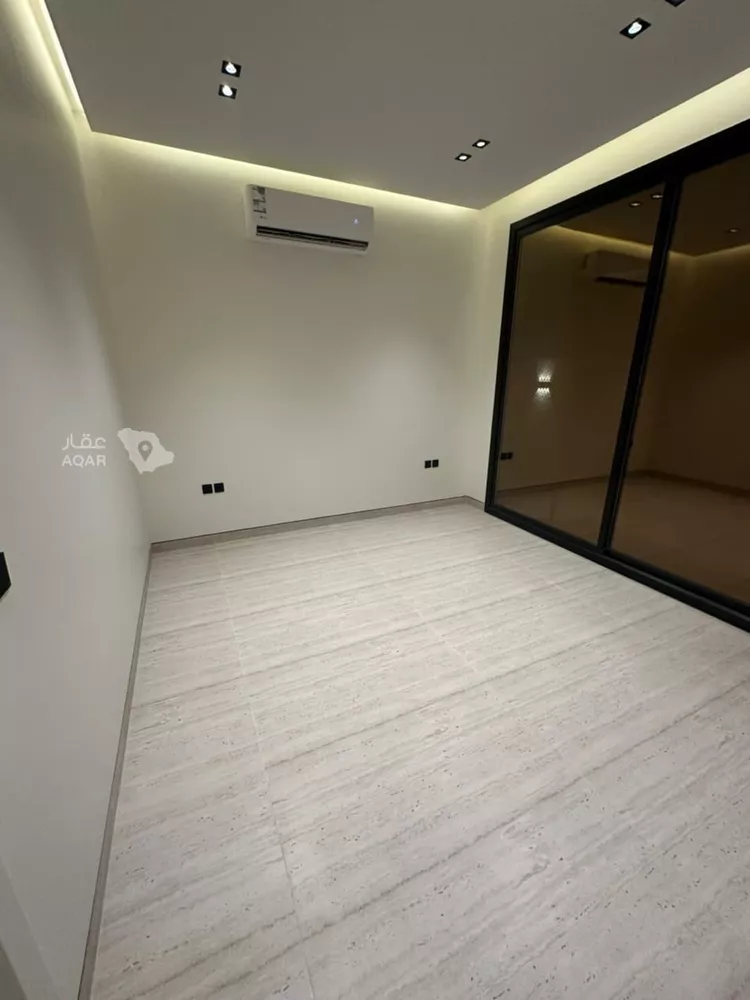 Floor for Rent in Riyadh Ar Rimal 11
