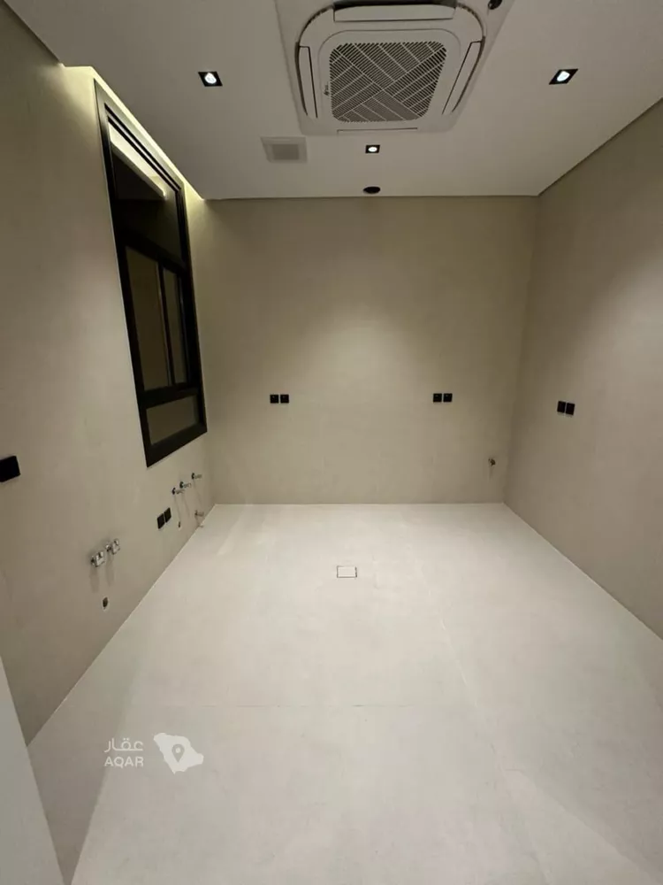 Floor for Rent in Riyadh Ar Rimal 16