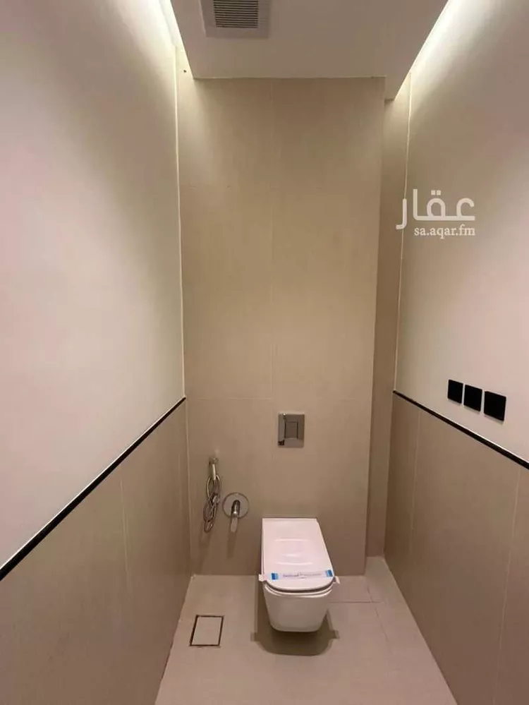 فيلا للبيع في شارع احمد بن اصبغ, حي الصفاء, مدينة الرياض, منطقة الرياض 21