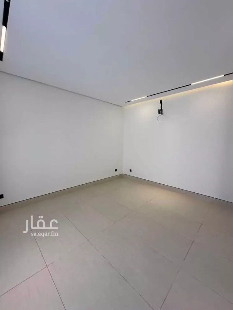 فيلا للبيع في شارع احمد بن اصبغ, حي الصفاء, مدينة الرياض, منطقة الرياض 23