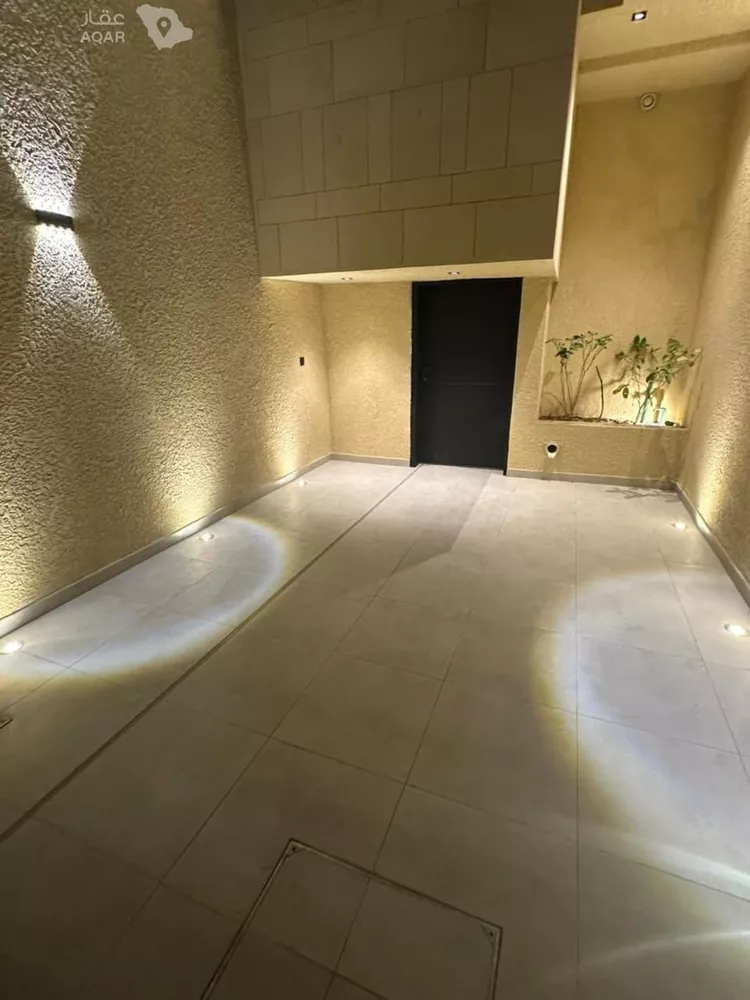Floor for Rent in Riyadh Ar Rimal 2