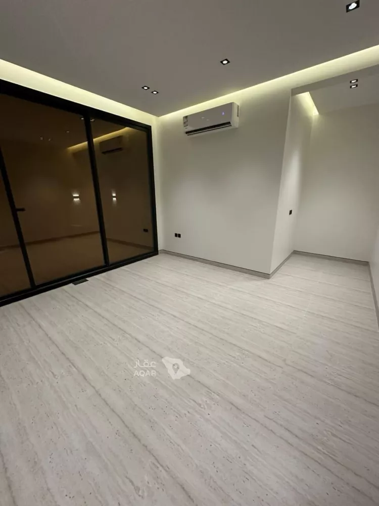 Floor for Rent in Riyadh Ar Rimal 15