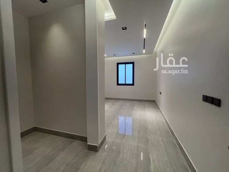 دور للبيع في شارع الحسن المالقي, حي الرمال, مدينة الرياض, منطقة الرياض صورة 3