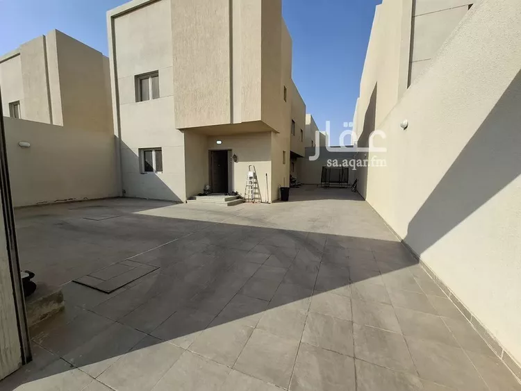 فيلا للبيع في شارع عثمان الرويني, حي الجنادرية, مدينة الرياض, منطقة الرياض صورة 3