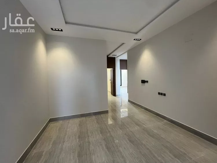 دور للبيع في شارع الحسن المالقي, حي الرمال, مدينة الرياض, منطقة الرياض صورة 4