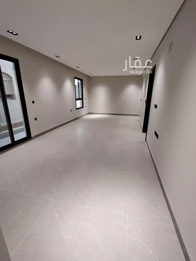 دور للبيع في شارع العينين, حي إشبيلية, مدينة الرياض, منطقة الرياض صورة 5