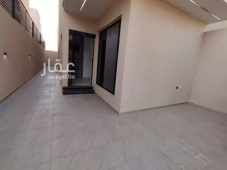 دور للبيع في شارع معقل بن عامر, حي الرمال, مدينة الرياض, منطقة الرياض 8