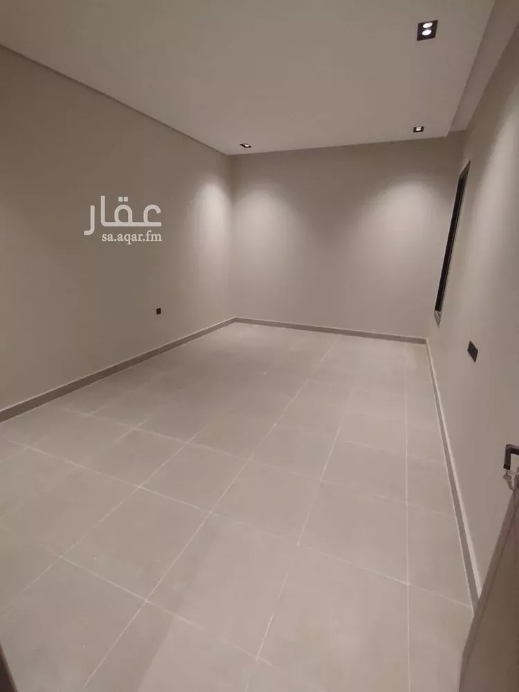 دور للبيع في شارع نويعمه, حي اليرموك, مدينة الرياض, منطقة الرياض صورة 5