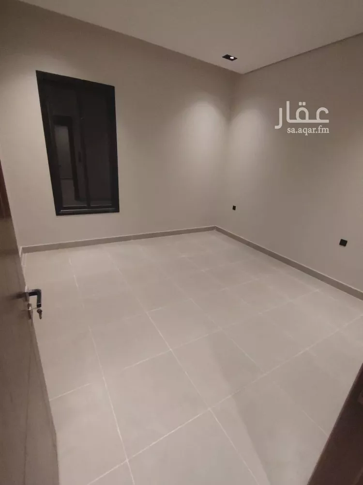 دور للبيع في شارع نويعمه, حي اليرموك, مدينة الرياض, منطقة الرياض 9