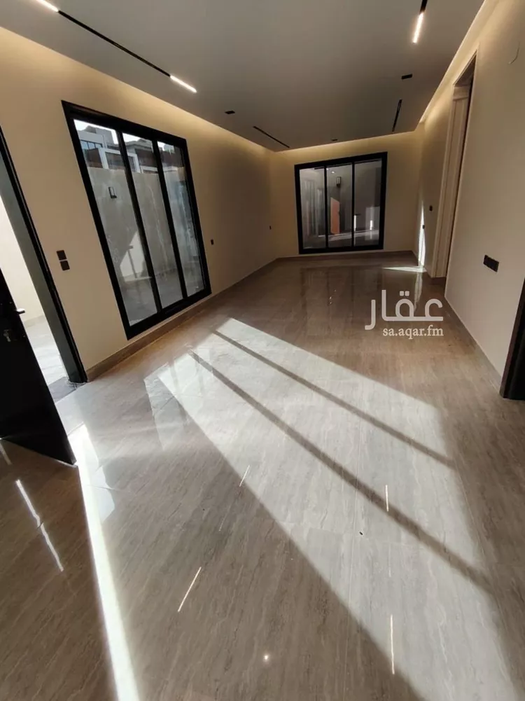 فيلا للبيع في شارع شارع, حي الرمال, مدينة الرياض, منطقة الرياض 13