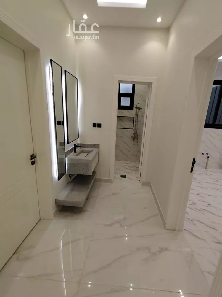 Floor for Sale in Riyadh Al Janadriyah صورة 4