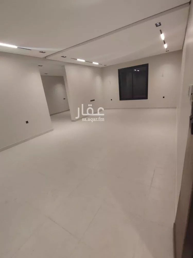 دور للبيع في شارع نويعمه, حي اليرموك, مدينة الرياض, منطقة الرياض 9