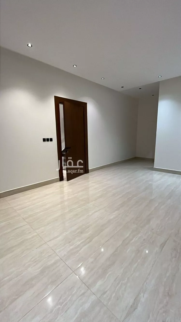 فيلا للبيع في شارع محمد بن الحبال, حي الرمال, مدينة الرياض, منطقة الرياض صورة 5