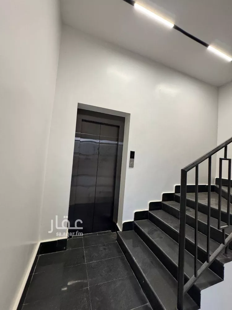 دور للبيع في شارع 19 المعيزيلة, حي المعيزيلة, مدينة الرياض, منطقة الرياض 7