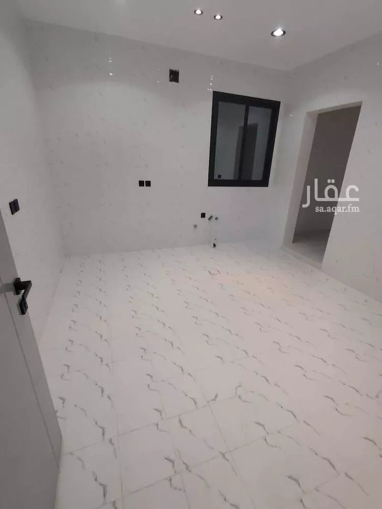 Floor for Sale in Riyadh Ash Sharq 10