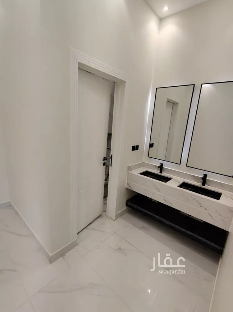 فيلا للبيع في شارع شارع, حي الجنادرية, مدينة الرياض, منطقة الرياض 14