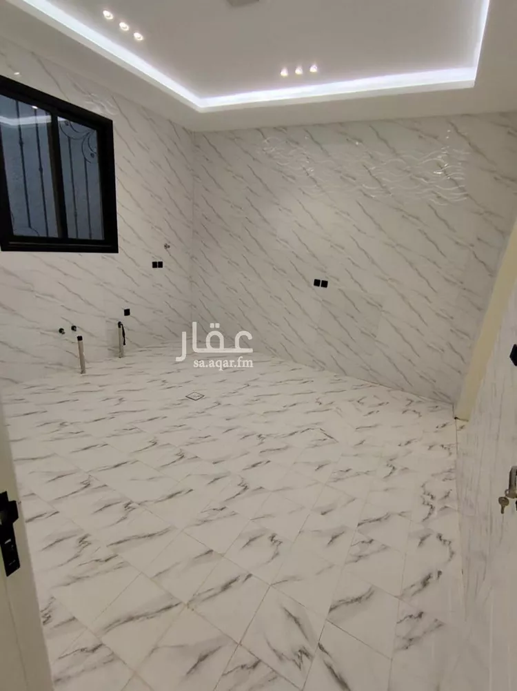 Floor for Sale in Riyadh Al Janadriyah صورة 5