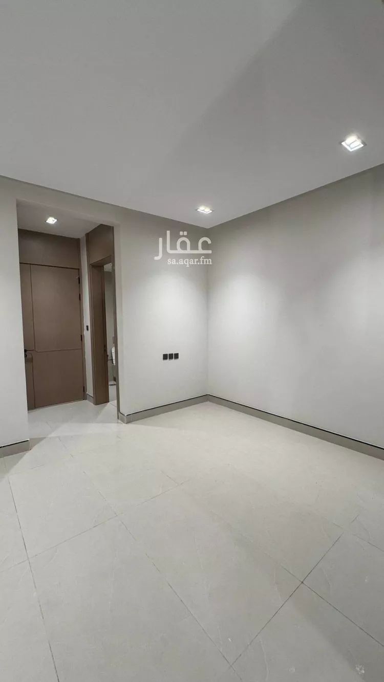 فيلا للبيع في شارع أبي الحسن علي الجرجاني4, حي الرمال, مدينة الرياض, منطقة الرياض 24