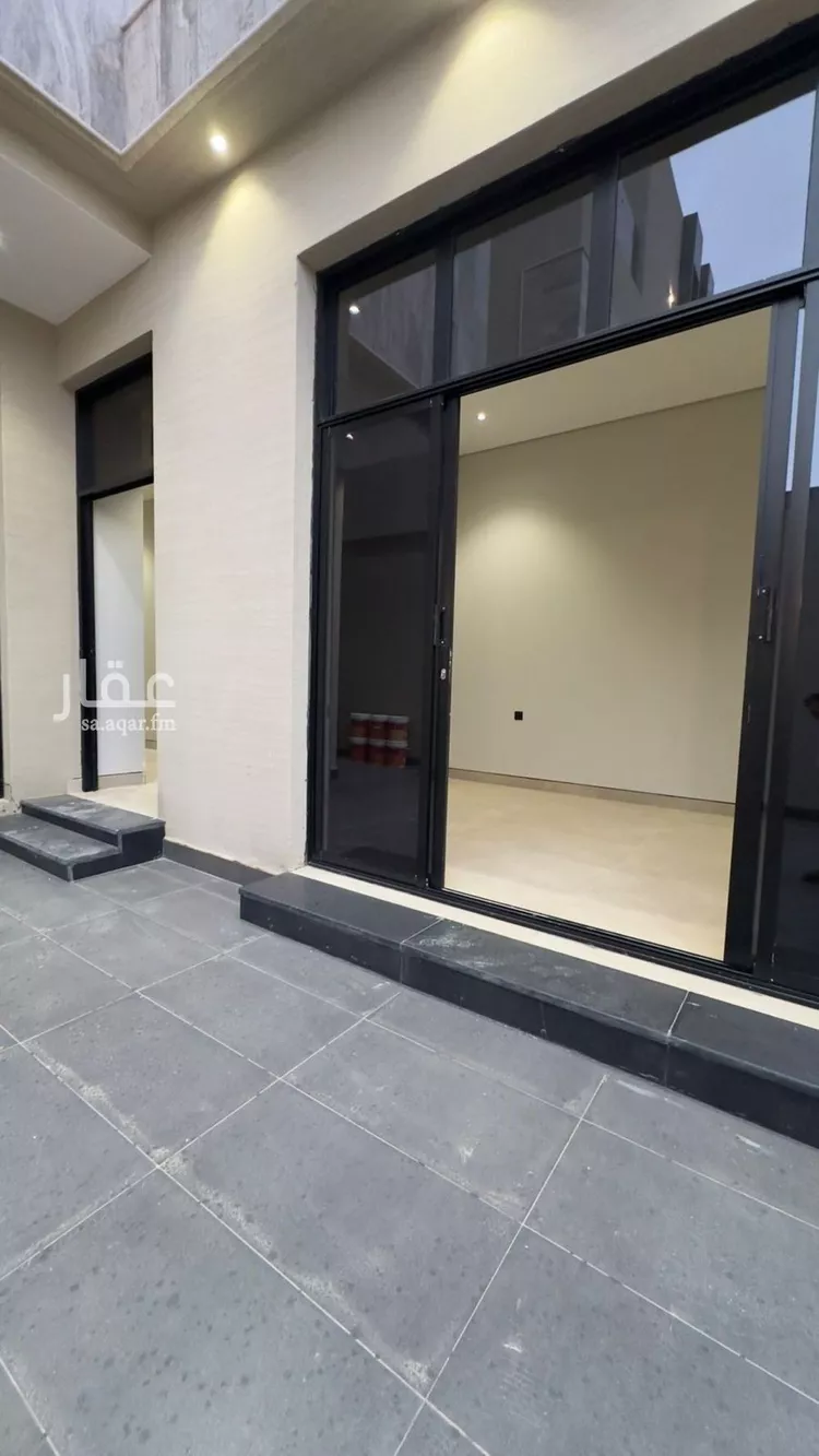 دور للبيع في شارع العينين, حي إشبيلية, مدينة الرياض, منطقة الرياض 17