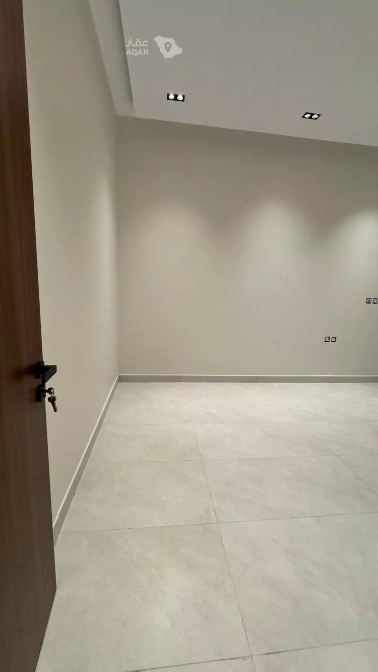 دور للبيع في شارع ثابت بن حزم, حي الخليج, مدينة الرياض, منطقة الرياض 21