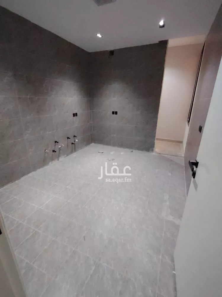 Floor for Sale in Riyadh Badr 11